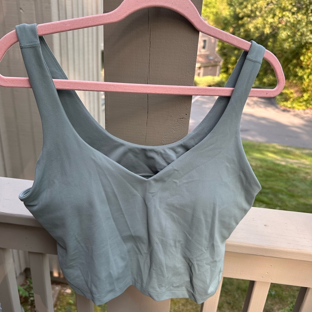lululemon Align Tank Top Light
Support, A/B Cup size 12 (Matching bundle) 🩵
